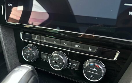 Volkswagen Passat B8 рестайлинг, 2018 год, 2 750 000 рублей, 24 фотография