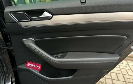 Volkswagen Passat B8 рестайлинг, 2018 год, 2 750 000 рублей, 17 фотография