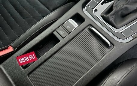 Volkswagen Passat B8 рестайлинг, 2018 год, 2 750 000 рублей, 28 фотография