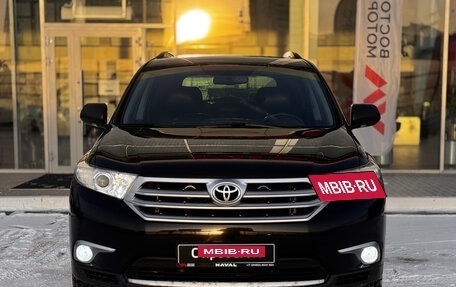 Toyota Highlander III, 2011 год, 2 150 000 рублей, 2 фотография