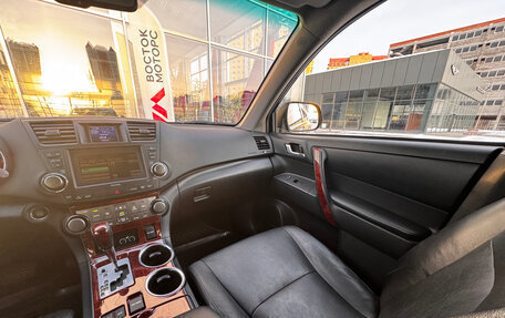 Toyota Highlander III, 2011 год, 2 150 000 рублей, 12 фотография