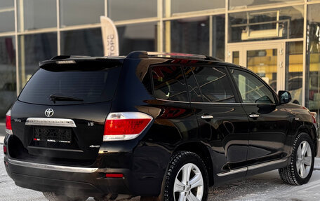 Toyota Highlander III, 2011 год, 2 150 000 рублей, 6 фотография