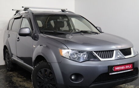 Mitsubishi Outlander III рестайлинг 3, 2008 год, 669 000 рублей, 1 фотография