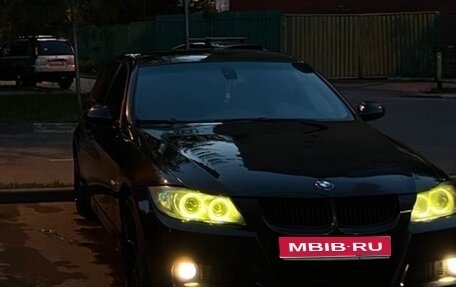 BMW 3 серия, 2008 год, 800 000 рублей, 1 фотография