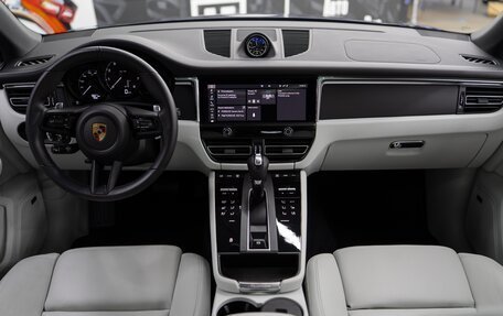 Porsche Macan I рестайлинг, 2024 год, 10 990 000 рублей, 17 фотография