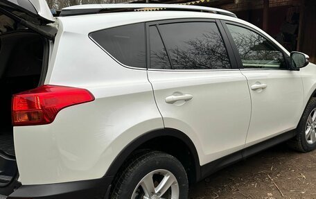 Toyota RAV4, 2014 год, 2 150 000 рублей, 4 фотография