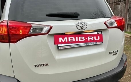 Toyota RAV4, 2014 год, 2 150 000 рублей, 5 фотография