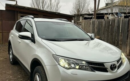 Toyota RAV4, 2014 год, 2 150 000 рублей, 2 фотография