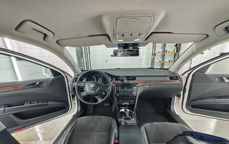 Skoda Superb III рестайлинг, 2011 год, 1 020 000 рублей, 8 фотография