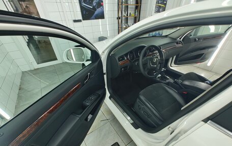 Skoda Superb III рестайлинг, 2011 год, 1 020 000 рублей, 6 фотография