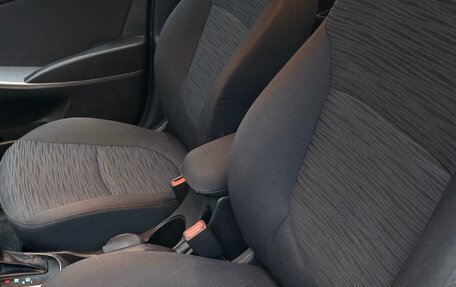 Hyundai Solaris II рестайлинг, 2015 год, 920 000 рублей, 13 фотография