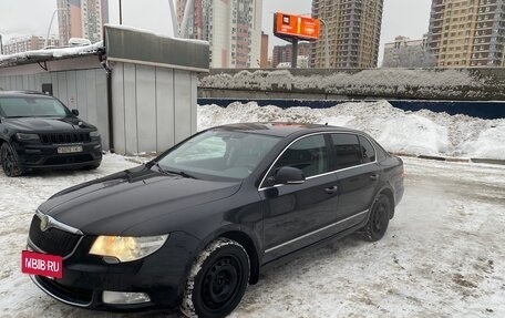 Skoda Superb III рестайлинг, 2013 год, 950 000 рублей, 3 фотография