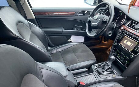 Skoda Superb III рестайлинг, 2013 год, 950 000 рублей, 18 фотография