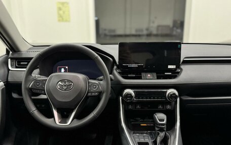 Toyota RAV4, 2025 год, 3 990 000 рублей, 12 фотография