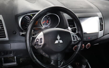Mitsubishi Outlander III рестайлинг 3, 2008 год, 669 000 рублей, 9 фотография
