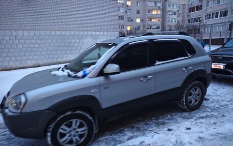 Hyundai Tucson III, 2008 год, 739 000 рублей, 4 фотография