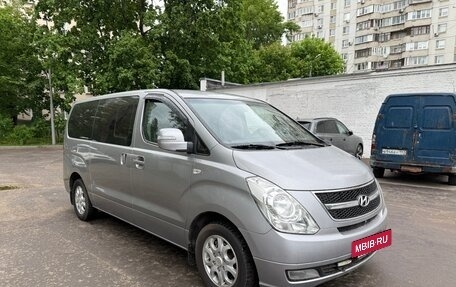 Hyundai Grand Starex Grand Starex I рестайлинг 2, 2013 год, 1 235 000 рублей, 2 фотография