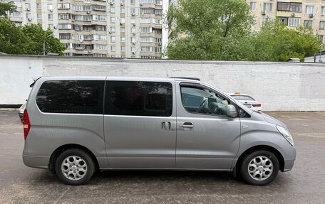Hyundai Grand Starex Grand Starex I рестайлинг 2, 2013 год, 1 235 000 рублей, 8 фотография