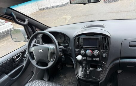 Hyundai Grand Starex Grand Starex I рестайлинг 2, 2013 год, 1 235 000 рублей, 15 фотография