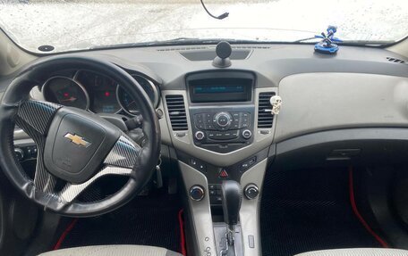 Chevrolet Cruze II, 2009 год, 350 000 рублей, 2 фотография