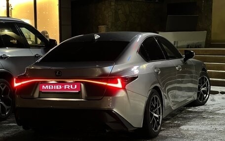 Lexus IS III, 2021 год, 3 900 000 рублей, 3 фотография