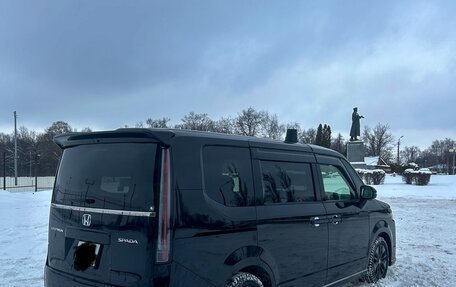 Honda Stepwgn, 2022 год, 3 050 000 рублей, 2 фотография