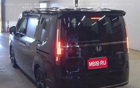 Honda Stepwgn, 2022 год, 3 050 000 рублей, 13 фотография