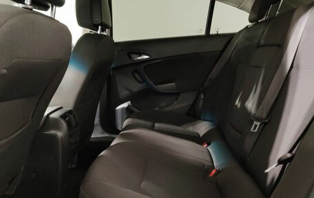 Opel Insignia II рестайлинг, 2011 год, 680 000 рублей, 10 фотография