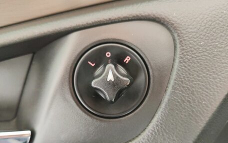 Opel Insignia II рестайлинг, 2011 год, 680 000 рублей, 15 фотография