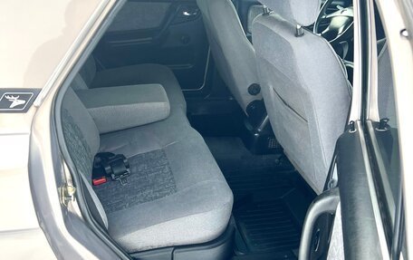 ГАЗ 31105 «Волга», 2006 год, 290 000 рублей, 15 фотография