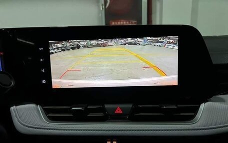 Chevrolet Monza, 2022 год, 1 565 000 рублей, 14 фотография