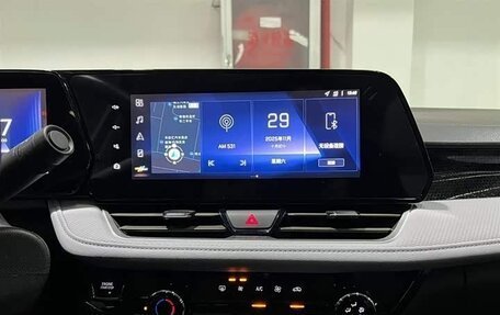 Chevrolet Monza, 2022 год, 1 565 000 рублей, 13 фотография