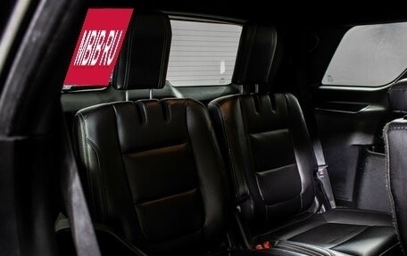 Ford Explorer VI, 2017 год, 2 990 000 рублей, 9 фотография
