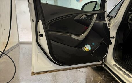 Opel Astra J, 2012 год, 800 000 рублей, 17 фотография