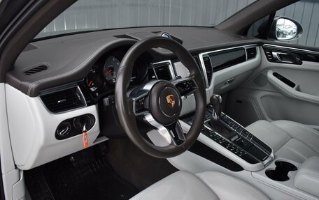 Porsche Macan I рестайлинг, 2015 год, 2 499 999 рублей, 20 фотография