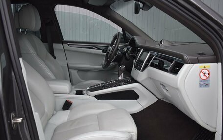 Porsche Macan I рестайлинг, 2015 год, 2 499 999 рублей, 25 фотография