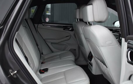 Porsche Macan I рестайлинг, 2015 год, 2 499 999 рублей, 23 фотография