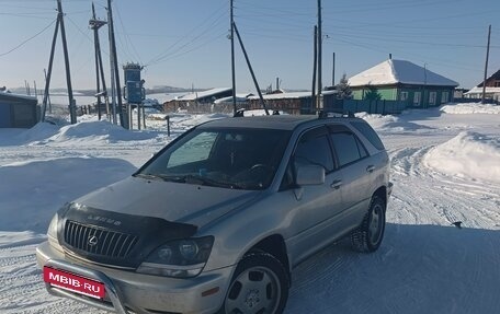 Lexus RX IV рестайлинг, 1999 год, 800 000 рублей, 2 фотография