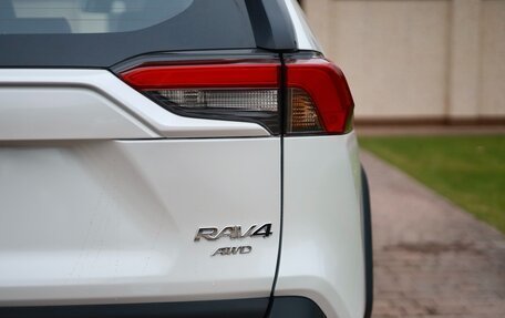 Toyota RAV4, 2025 год, 3 852 000 рублей, 6 фотография