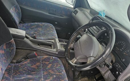 Nissan Serena I, 1999 год, 155 000 рублей, 7 фотография