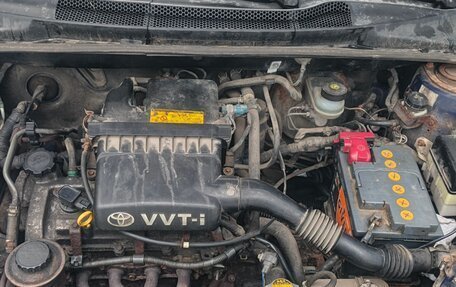 Toyota Yaris I рестайлинг, 1999 год, 155 000 рублей, 11 фотография