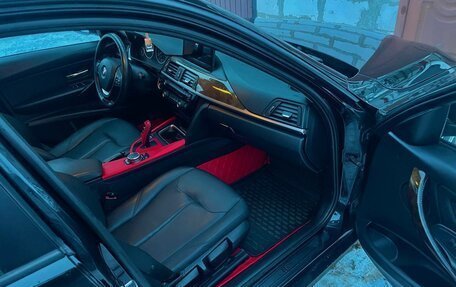 BMW 3 серия, 2013 год, 1 049 000 рублей, 7 фотография