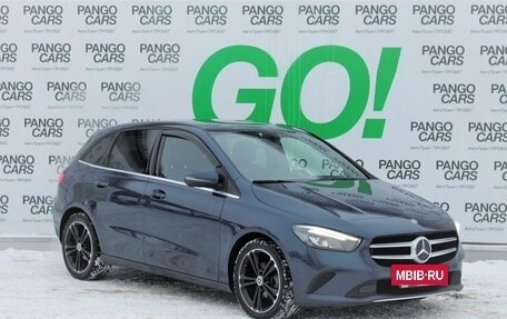 Mercedes-Benz B-Класс, 2019 год, 1 874 000 рублей, 3 фотография