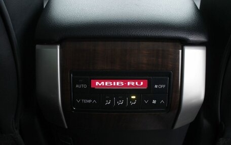 Toyota Land Cruiser Prado 150 рестайлинг 2, 2012 год, 3 050 000 рублей, 20 фотография