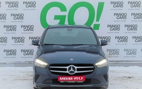 Mercedes-Benz B-Класс, 2019 год, 1 874 000 рублей, 2 фотография