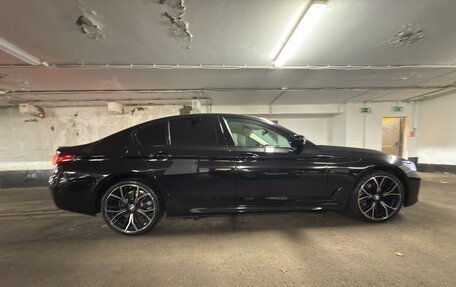 BMW 5 серия, 2019 год, 3 550 000 рублей, 13 фотография