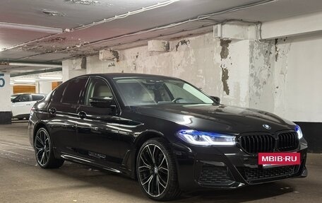 BMW 5 серия, 2019 год, 3 550 000 рублей, 11 фотография