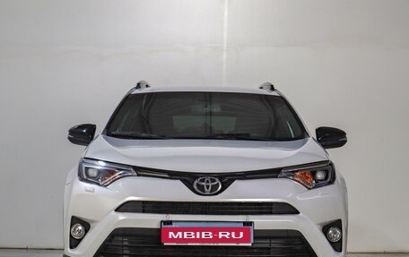 Toyota RAV4, 2018 год, 2 719 000 рублей, 2 фотография