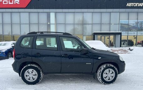 Chevrolet Niva I рестайлинг, 2016 год, 799 900 рублей, 4 фотография