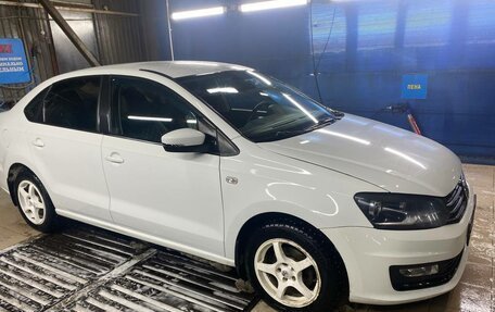 Volkswagen Polo VI (EU Market), 2015 год, 799 000 рублей, 2 фотография